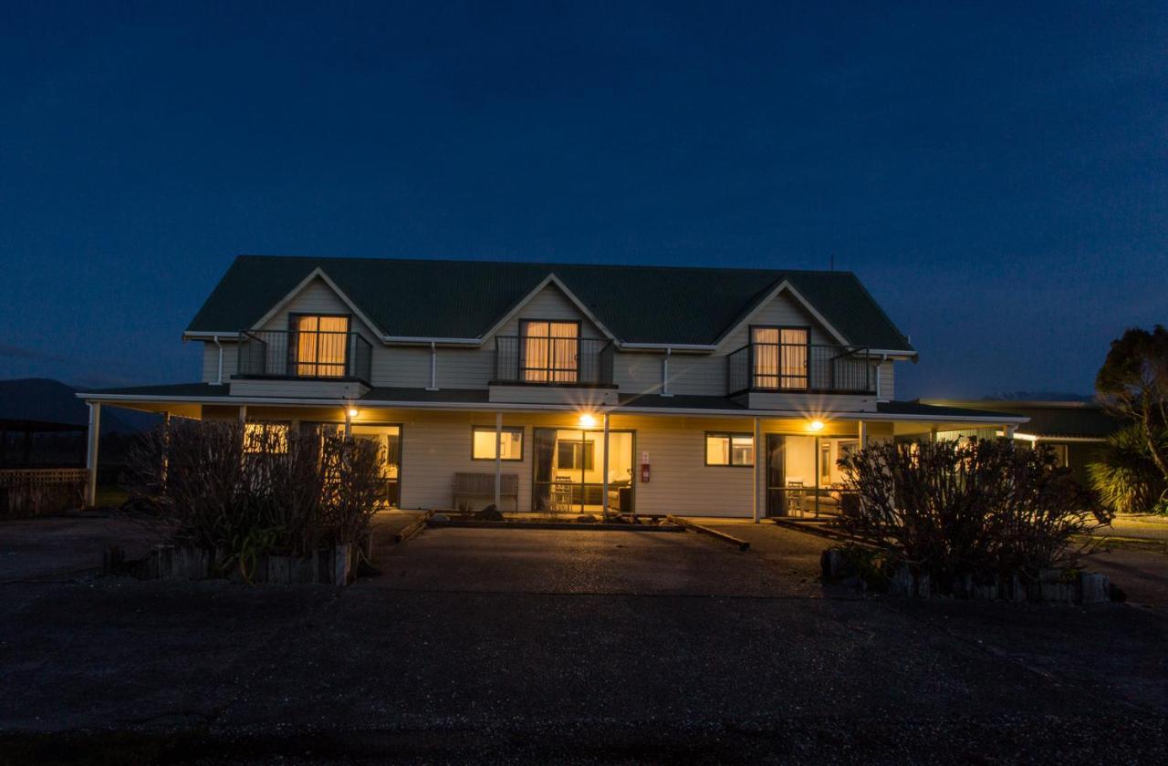 Haast Beach Motel Esterno foto