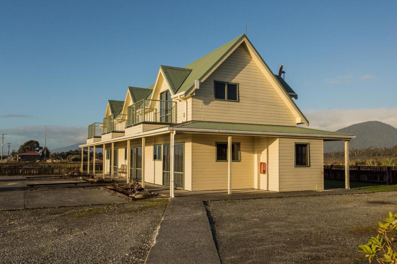 Haast Beach Motel Esterno foto
