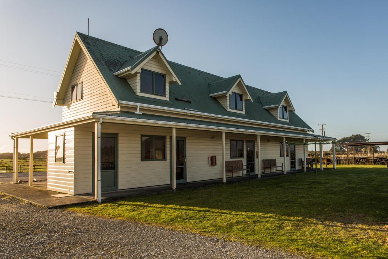 Haast Beach Motel Esterno foto