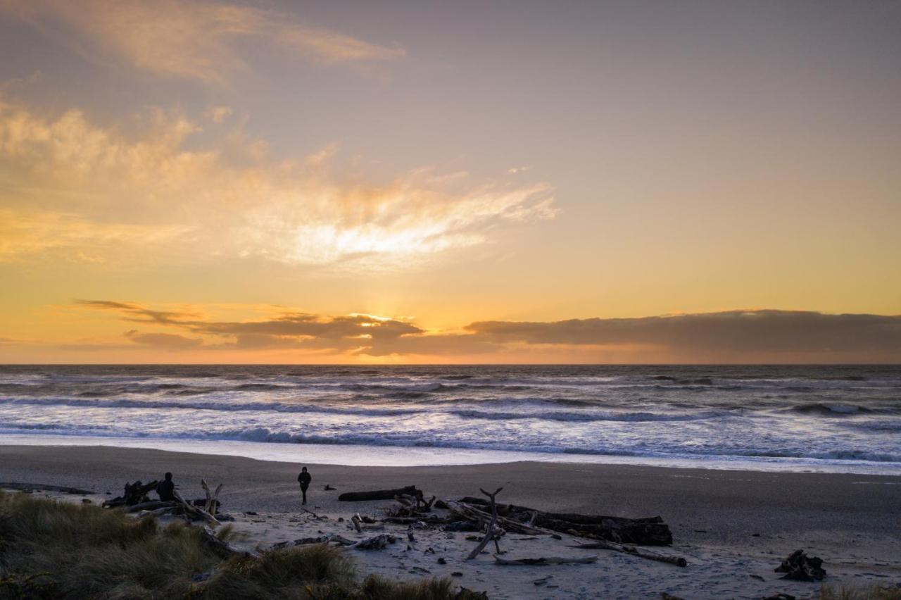 Haast Beach Motel Esterno foto