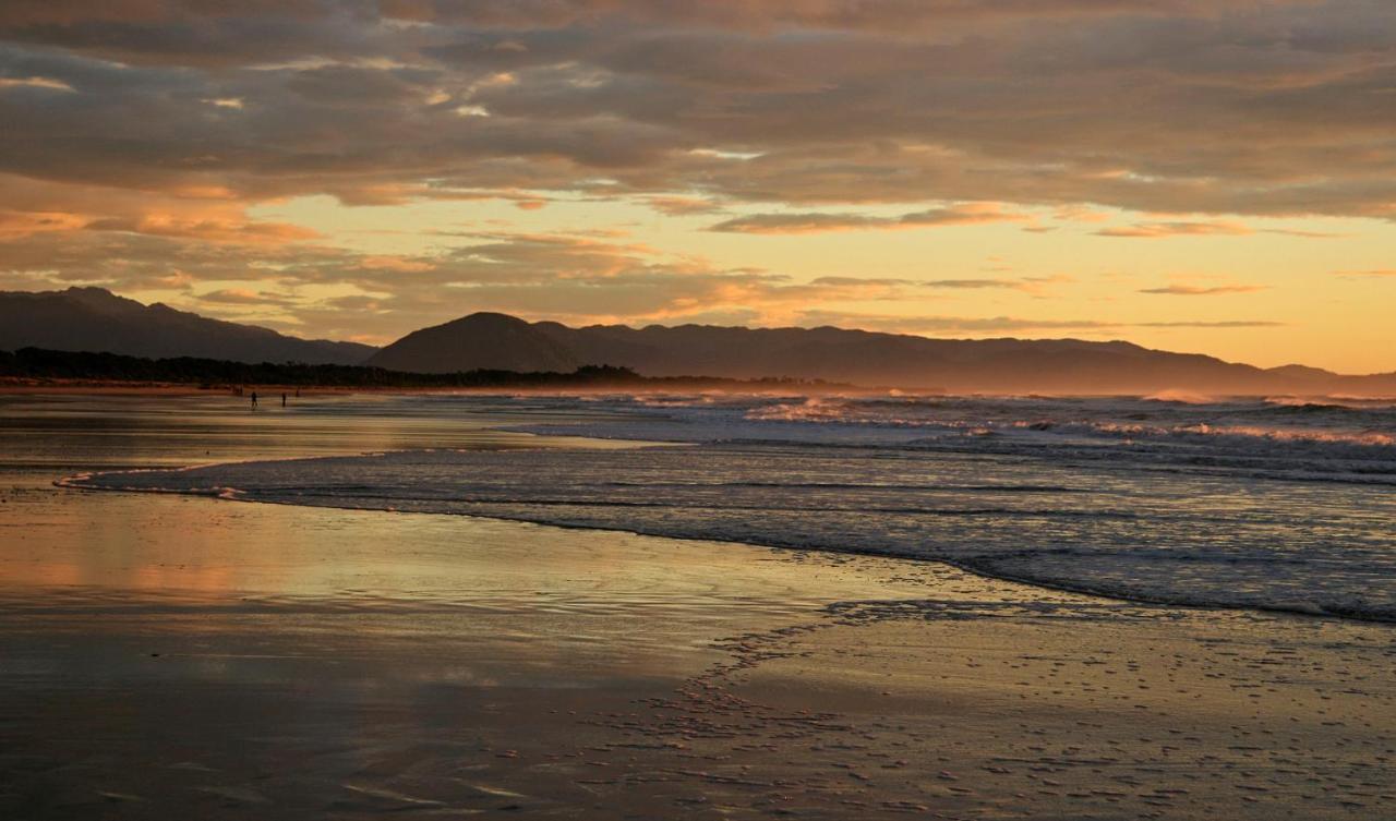 Haast Beach Motel Esterno foto